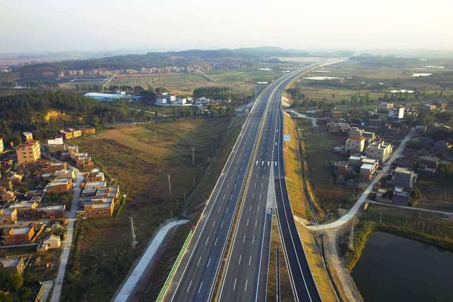 黄石港区新年加速建设“五区”